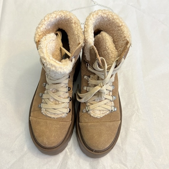Steve Madden Reyen Suede Faux Shearling Cold Weather Lug Sole Platform Booties - Picture 10 of 13
